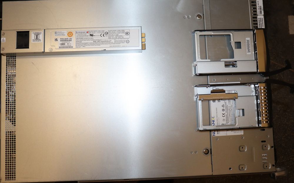 Server 1U 4LFF/SFF Supermicro X12SPW Gold 5320 26 Cores 640Gb DDR4 3200 MHz  512Gb m.2 NVME SAS3816 IT