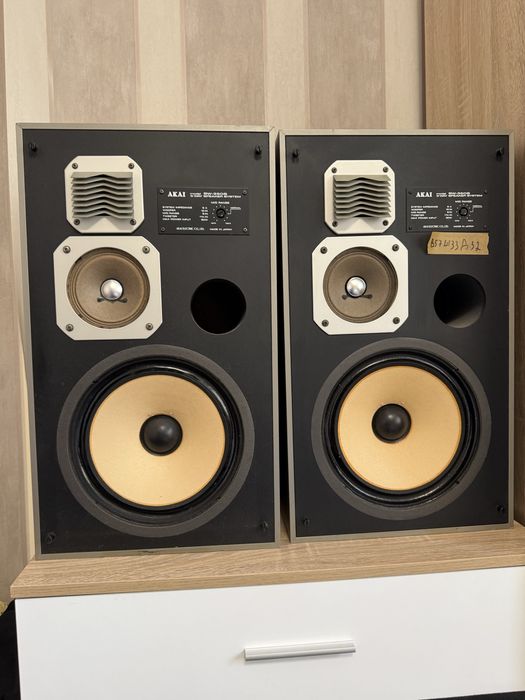 Akai SW-350S Качествени тонколони