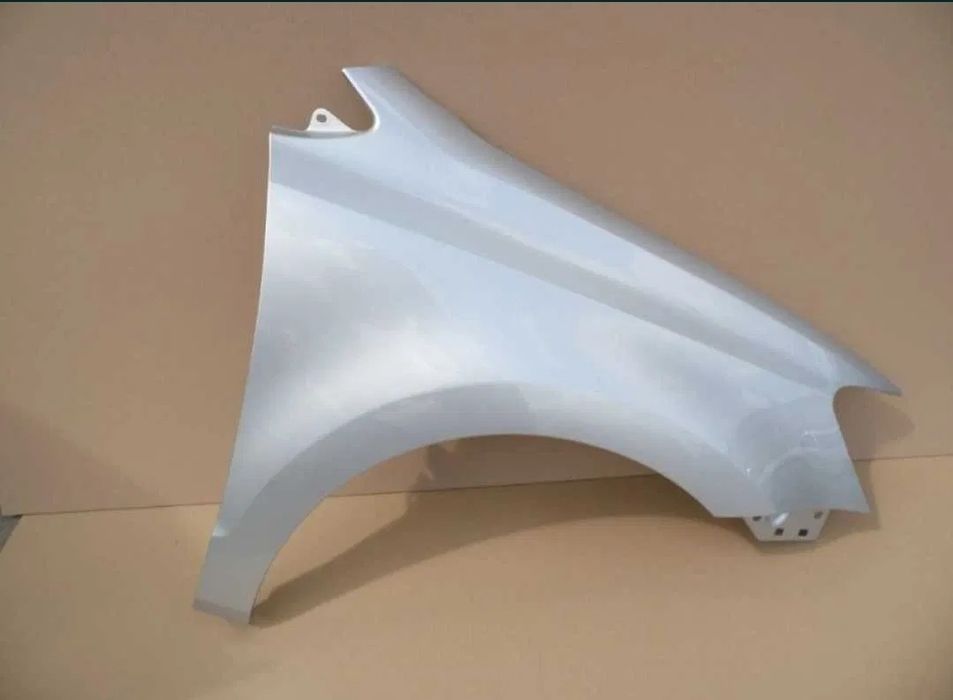 Aripa stanga fata NOUA vopsita gri argintiu LA7W VW Polo 9R 2009 -2014