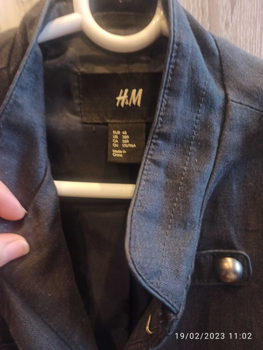 Мъжко сако на H&M