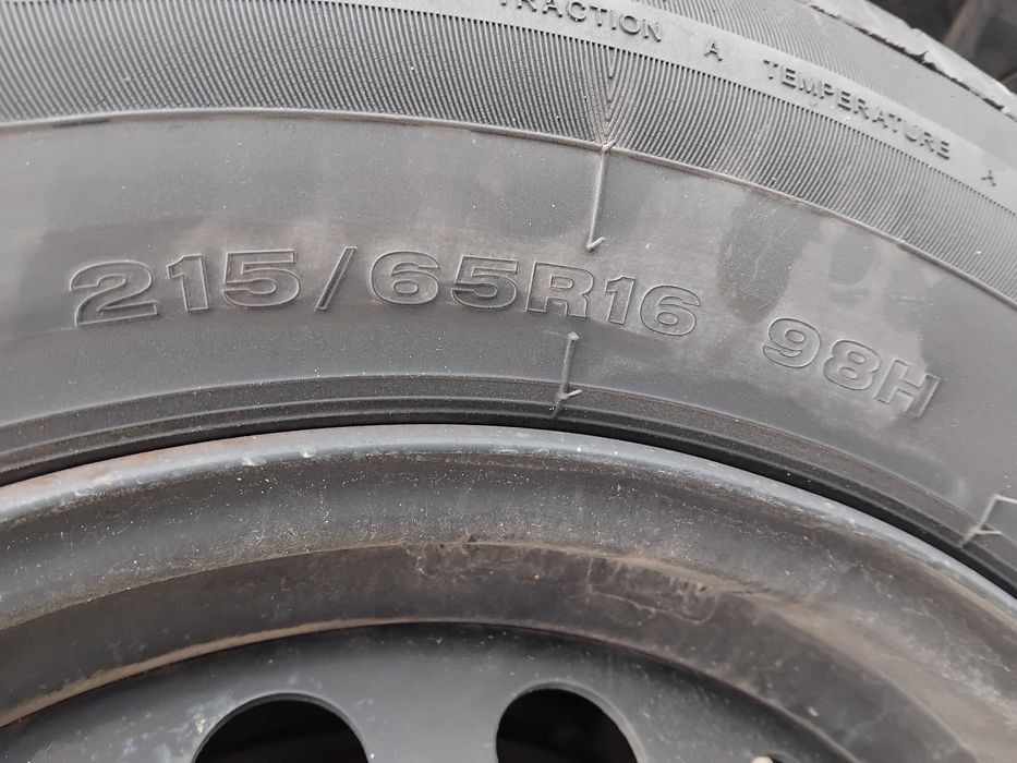 Оригинална джанта с гума за нисан кашкай за резервна