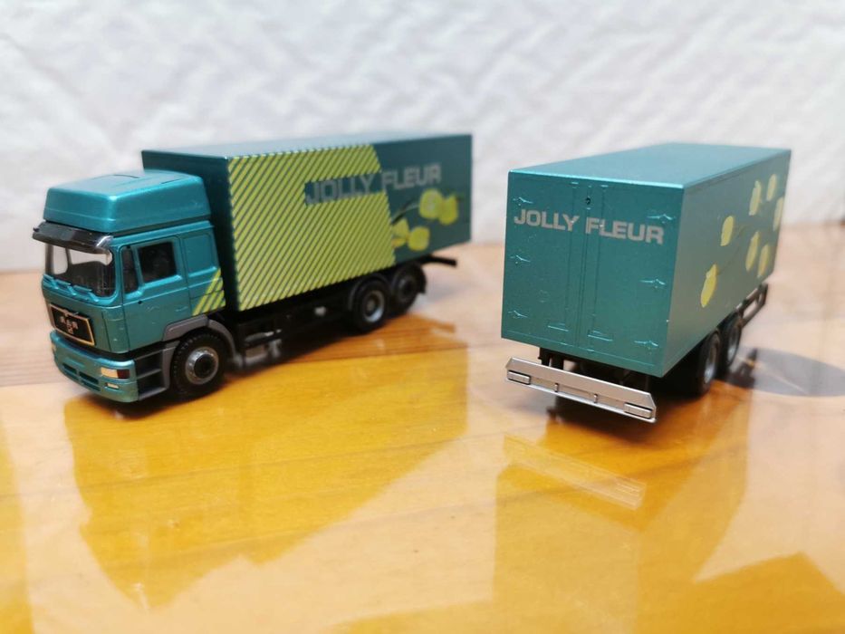 Модели на камиони и ремъркета на HERPA мащаб 1/87