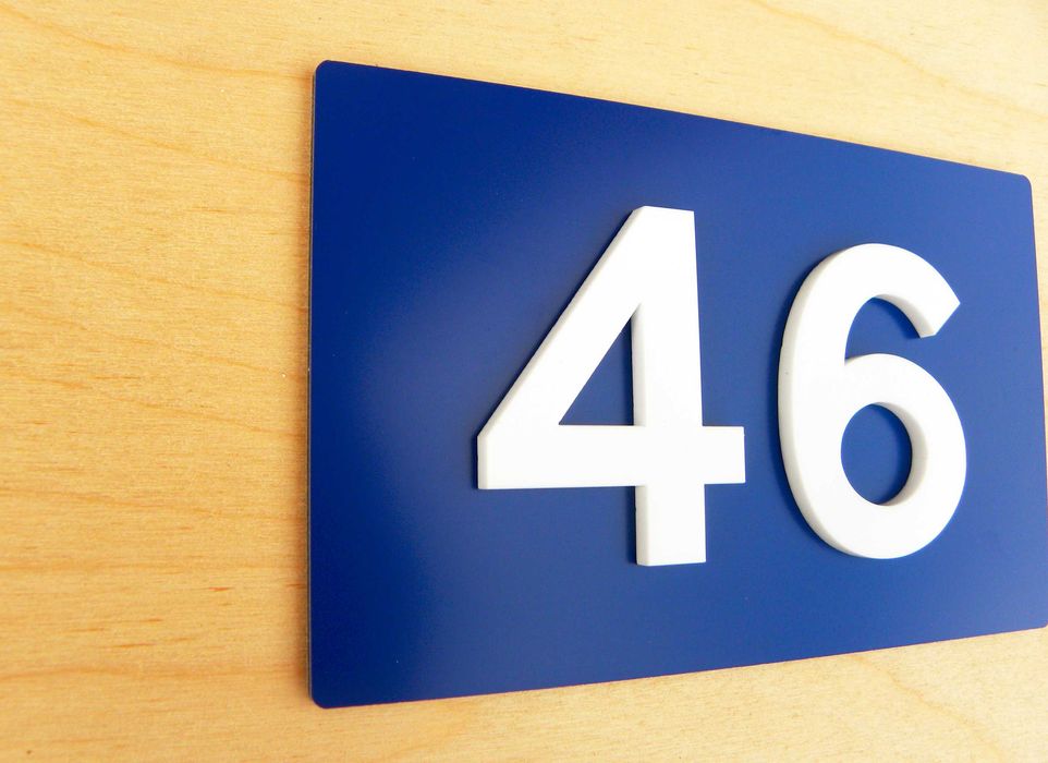 Табели за Хотели и Апартаменти , Надписи Цифри за Врати. Номера Врата