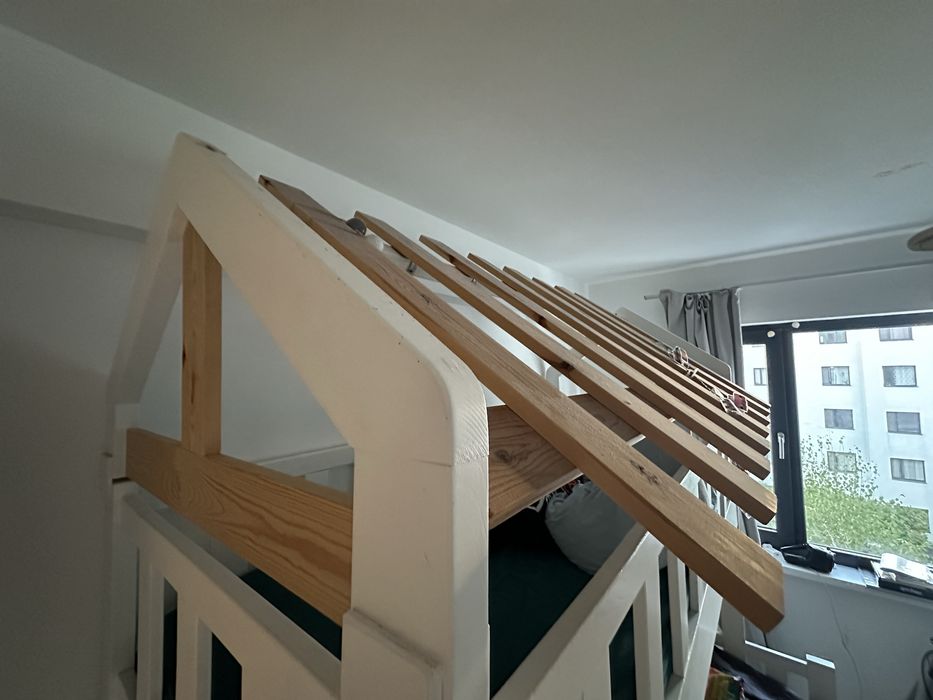 Pat etajat tip casuta