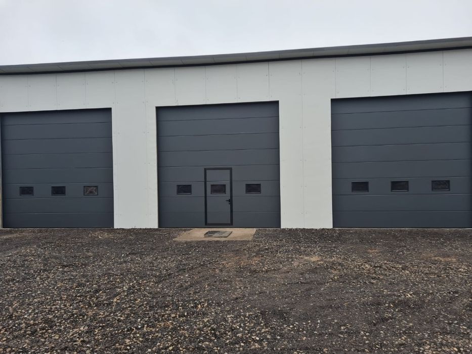 Vand hale metalice ieftine