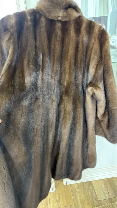 Продам шубу норковую