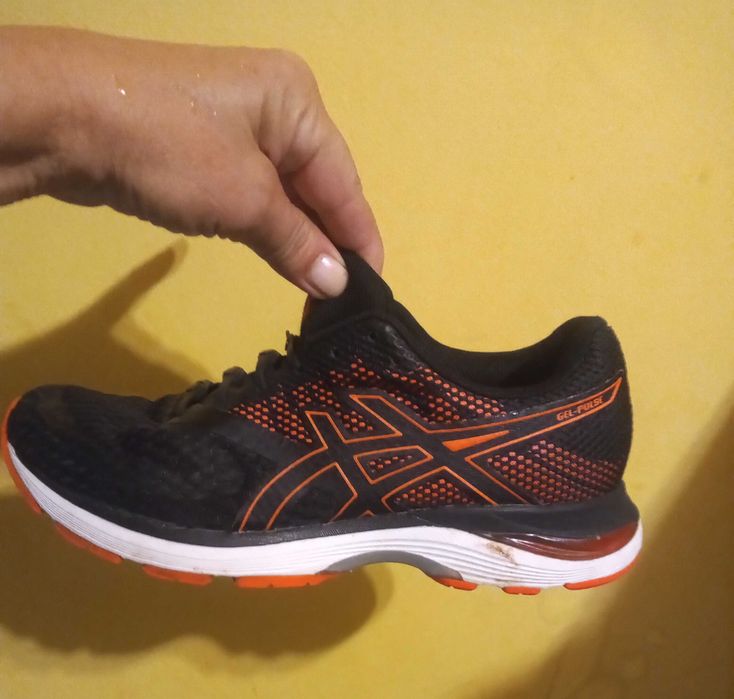 Дамски маратонки asics