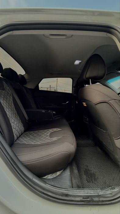 Hyundai Elantra 2022 1.6 L