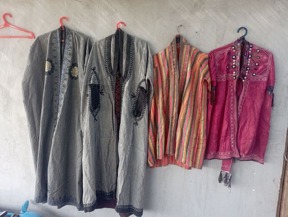 Antikvar kashtali jelaklar va taqinchoq va antikvar narsalar