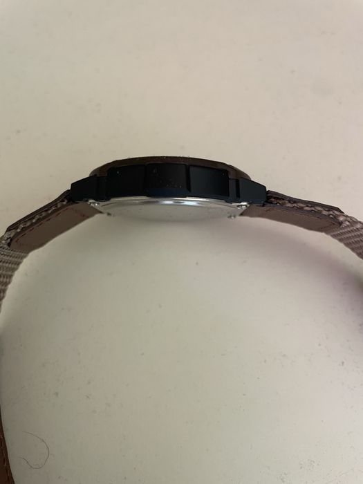 Casio W-89H чисто нов неслаган !