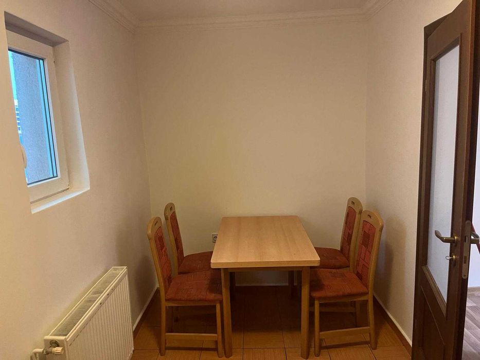 Inchiriez casa de locuit/sediu firma -4 Camere +Garaj cart A, Muresanu