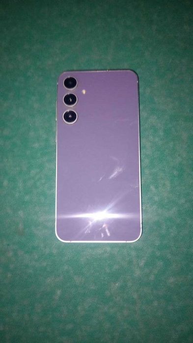 Продам Самсунг s23fe.