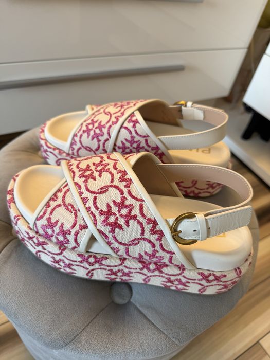 Сандали Pinko Flores