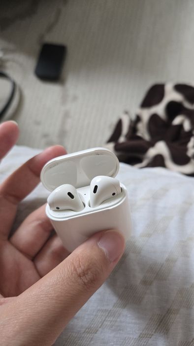 Airpods 2 шт оригинал екеуиде