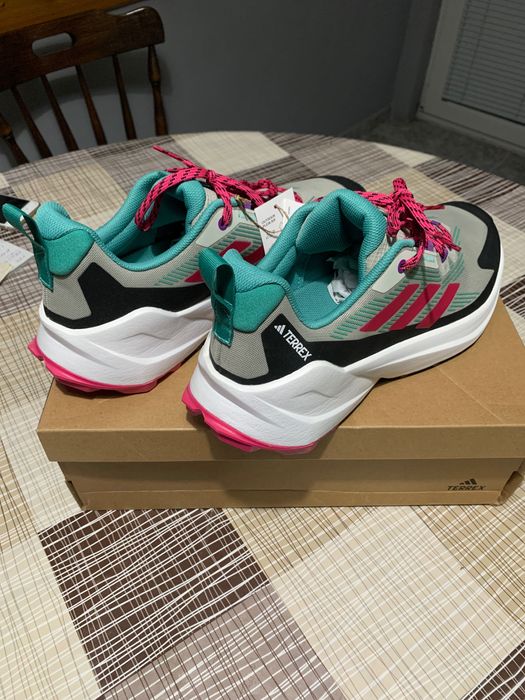 Маратонки adidas terrex