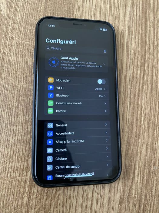 Telefon iPhone XR 128gb m cu incarcator si cablu usb.