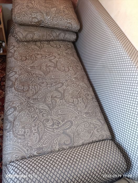 Продам диван широкий