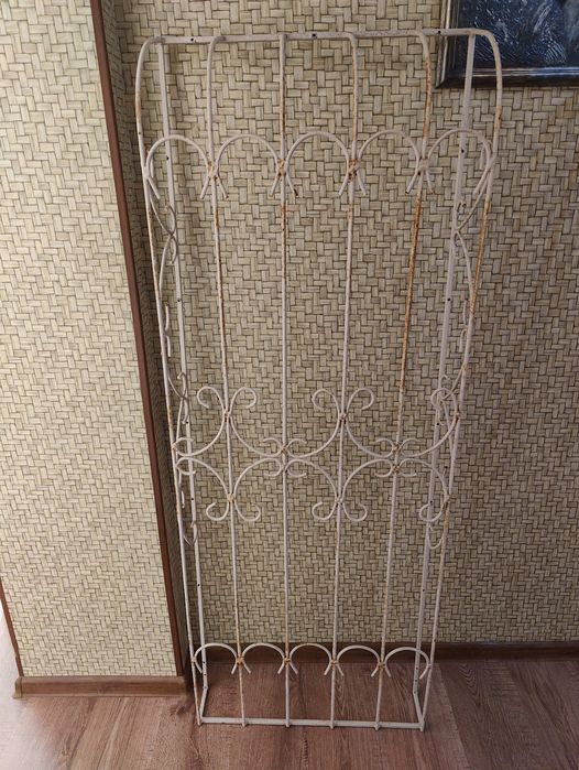 Решетки на окна металл.