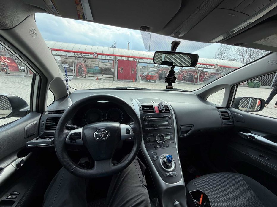 Toyota Auris 2011 1.8 Hybrid