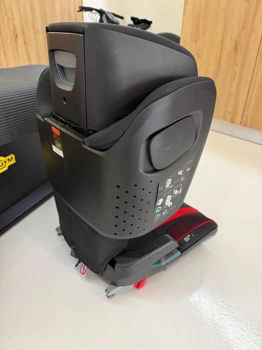 Mercedes-AMG детско столче / booster seat