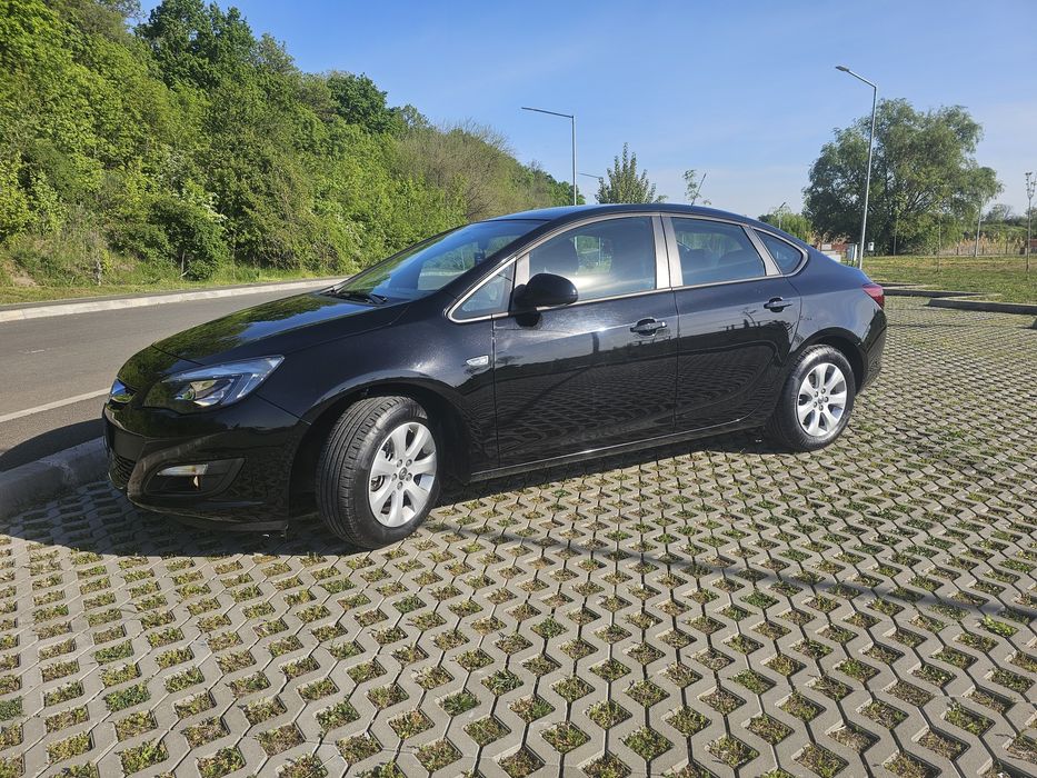 Opel Astra 2019 1.4 Turbo ( 24.000 km )