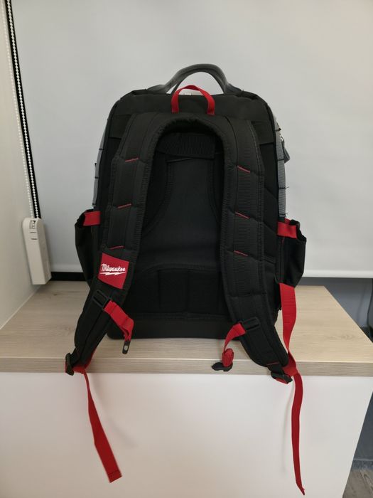 Rucsac Milwaukee premium, pentru electricieni, cu suport intarit 4932464833