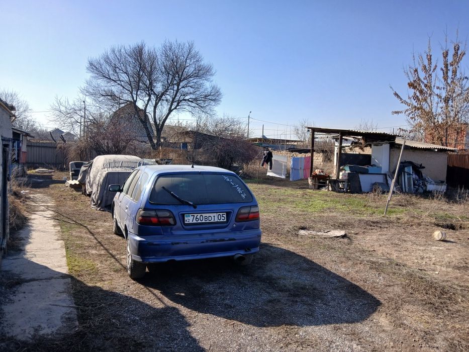 Продам пол  дома в бурундае