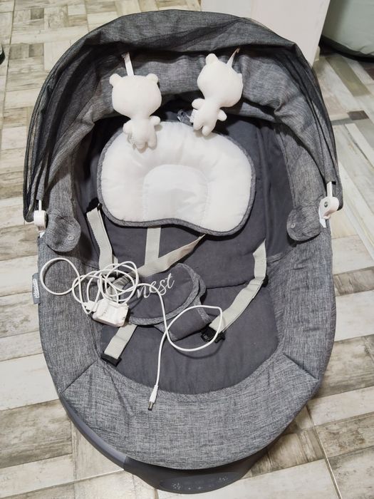 CHIPOLINO Електрическа бебешка люлка - шезлонг NEST ГРАНИТ