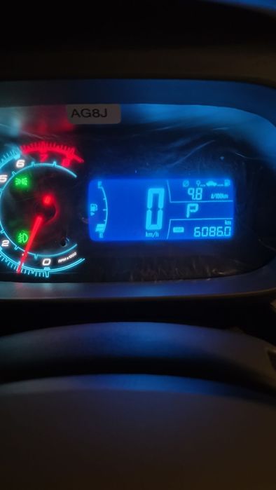 Chevrolet Cobalt 2025 — 4