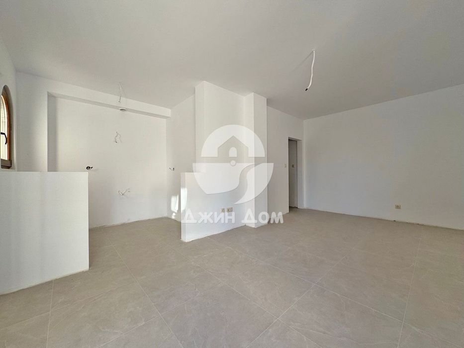 Продава се Двустаен апартамент в с. Кошарица, Област Бургас - 71 кв.м за 1191 €/кв.м - Снимка #2