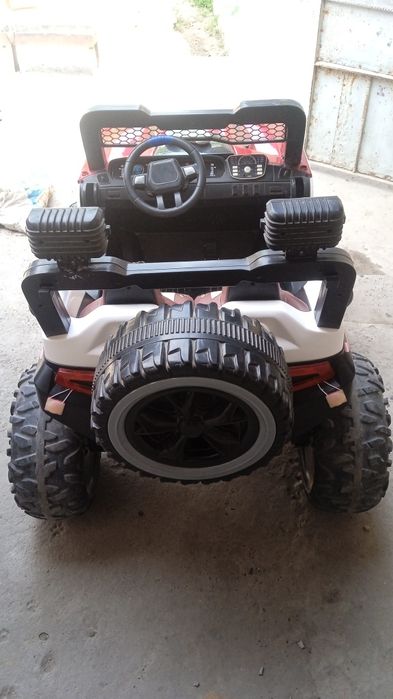 Bolalar Jeep chasi sotiladi