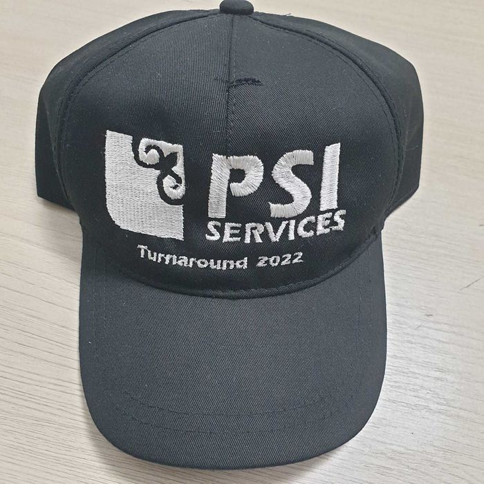 логотипы на спецодежды , принт и вышивку на футболки и бейсболки.