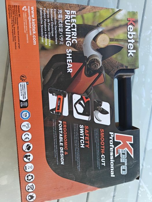 Foarfeca pe acumulator pentru vie,pomi-kebtek kt 930 ,,nou