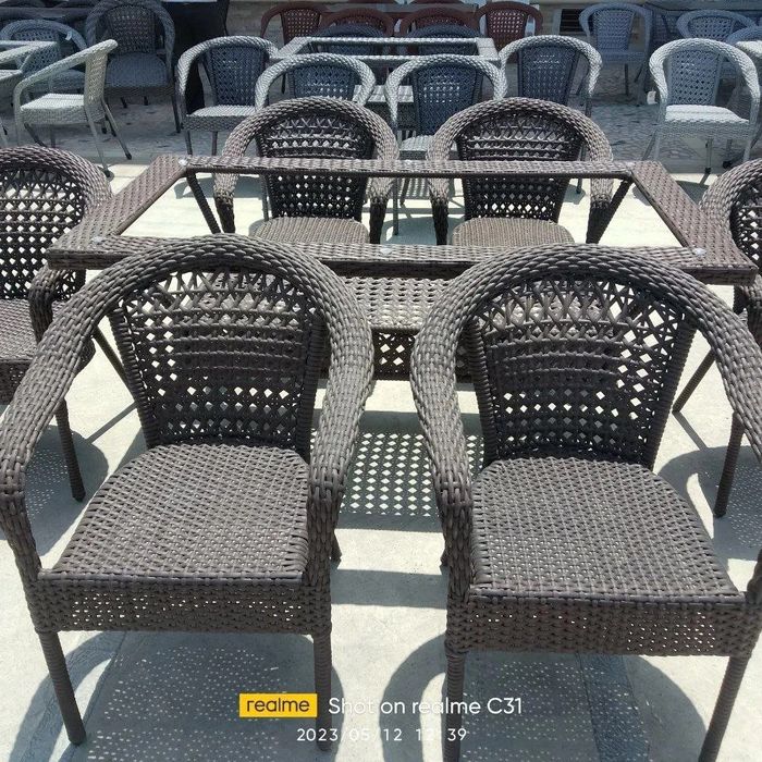 Ratang toʻqima stol stullar