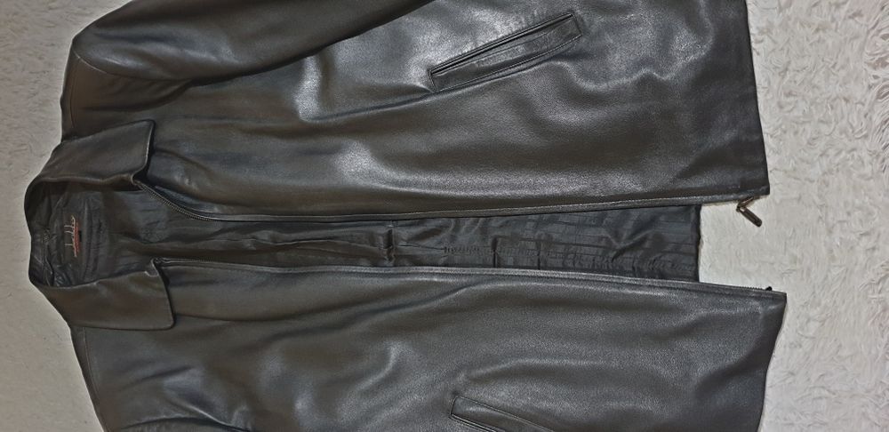 Продам или обменяю кожанную куртку весна-осень