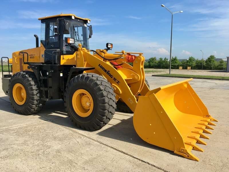 Услуги 3х кубового погрузчика