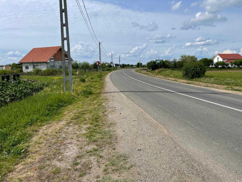 5755 mp teren intravilan Seini de vanzare, toate utilitățile, asfalt, construibil, plat, acces dublu