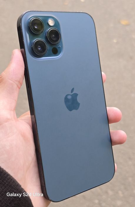Продам iphone 12 pro max 128гб