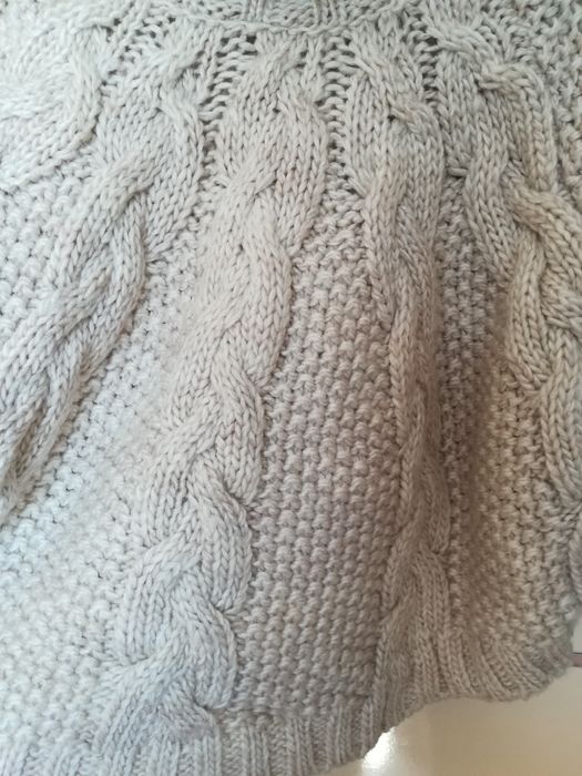 Next рокля и пончо