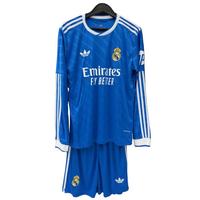 Футбольные формы клубов 25/26