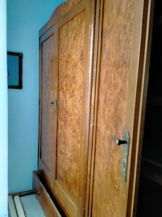 Vând mobilă antică