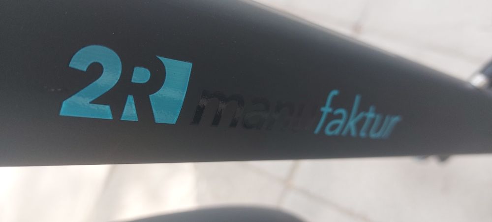 Продавам немски алуминиев велосипед    28 цола,56  см