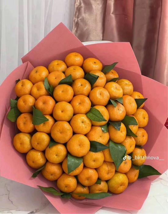 Мандариновый букет. Мандарины в коробке