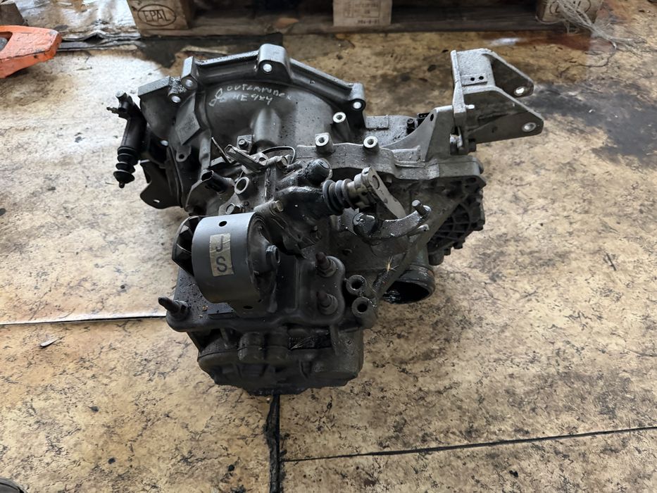 Mitsubishi Outlander 1 2.0i Митсубиши Аутлендер скорости