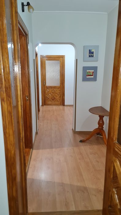 Vand Apartament 3 camere