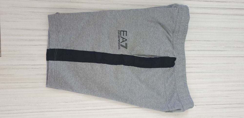 Emporio Armani EA7 Milano / M/L НОВО! ОРИГИНАЛ! Мъжки Къси Панталони!