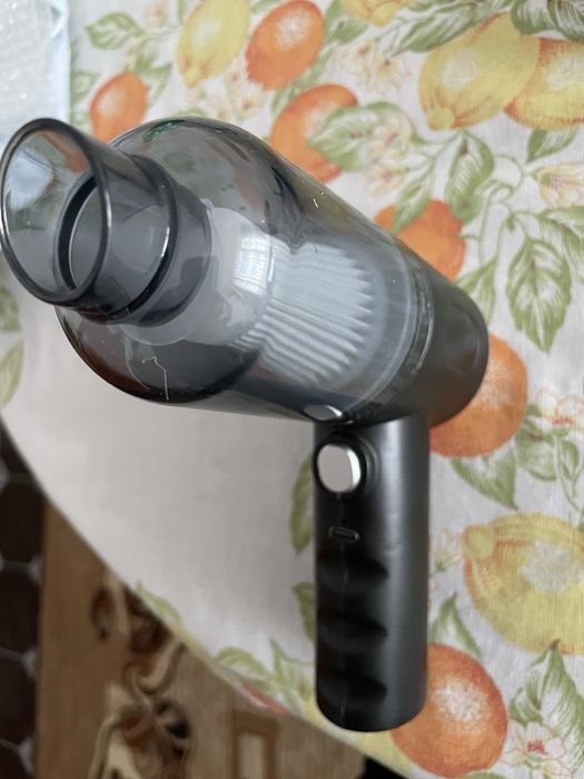 Мощна акумулаторна прахосмукачка