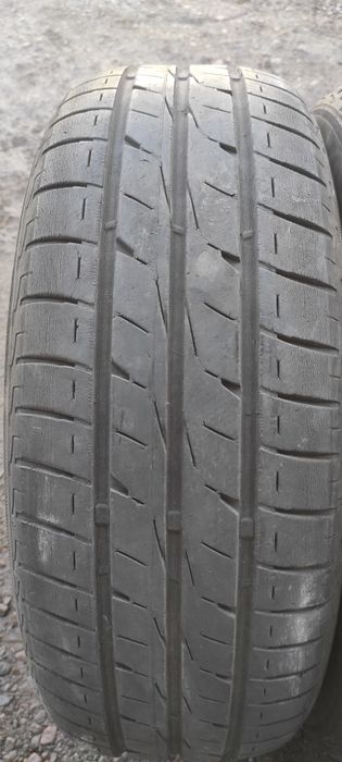 Комплект шин 195/60/15 Bridgestone.