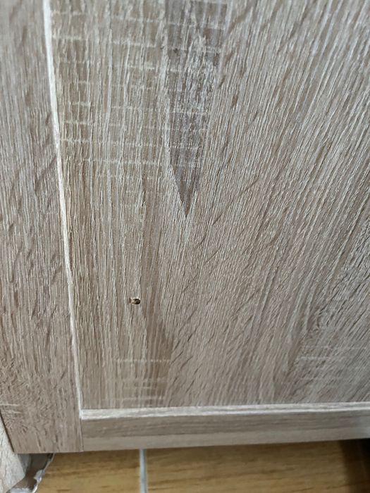 Шкаф з зеркалом.