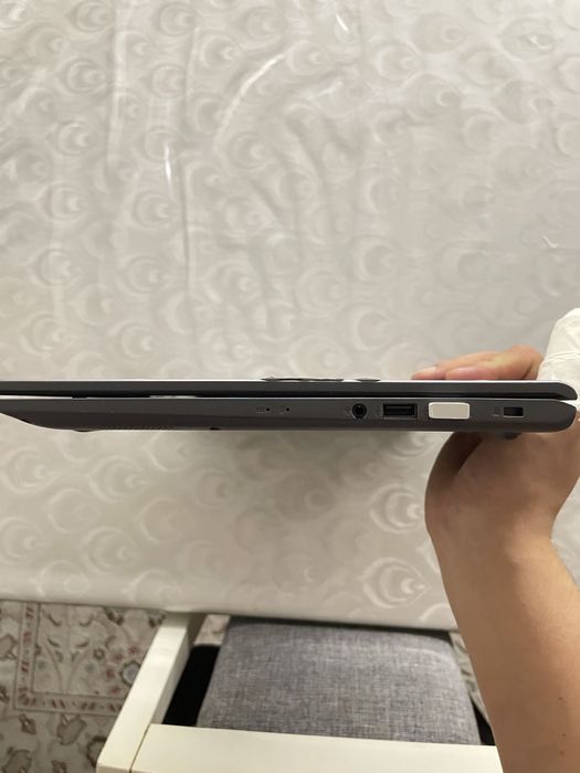 Продаю ноутбук Asus